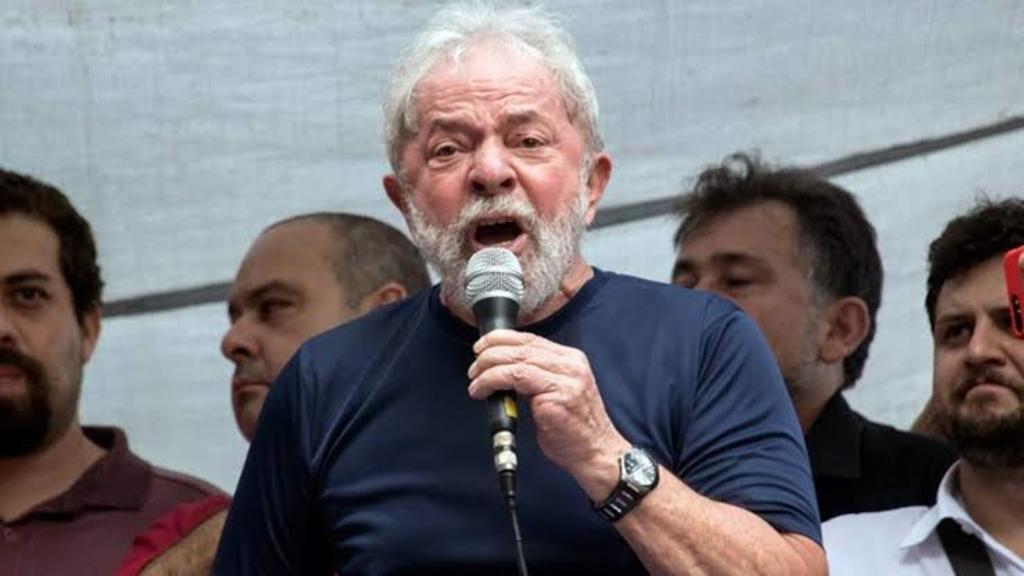 Desde prisión, Lula felicita a Alberto Fernández