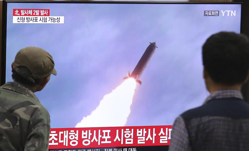 Corea del Norte lanza dos proyectiles al mar de Japón