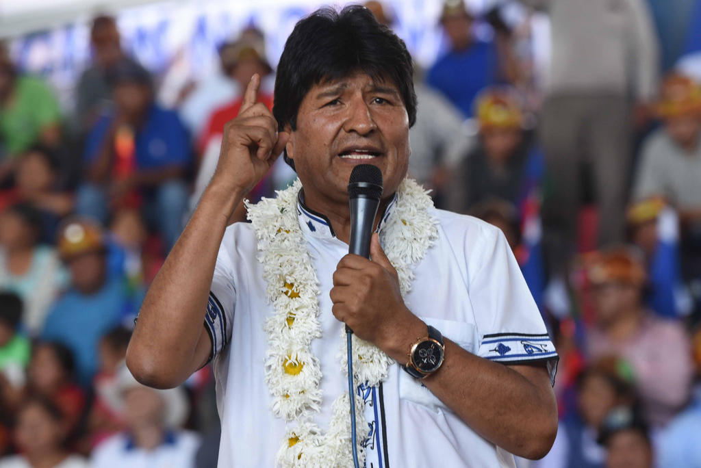 Helicóptero de Evo Morales sufre percance y aterriza de emergencia