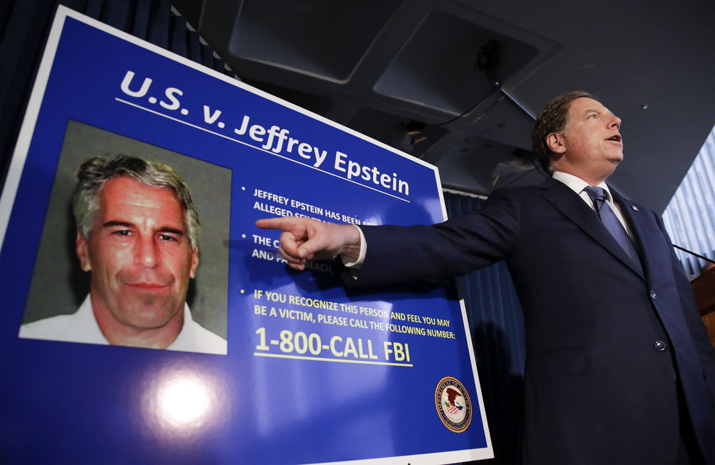Canal de televisión responde por filtración de video sobre caso Epstein