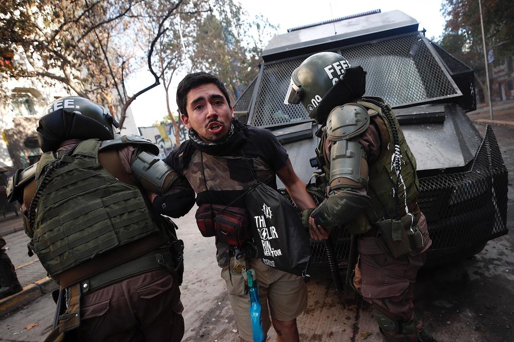 Fiscalía chilena imputará a 14 policías por dos casos de tortura