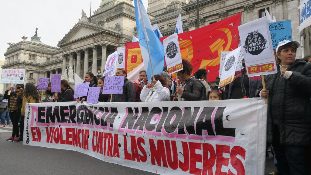 Registra Argentina 216 feminicidios en lo que va de 2019
