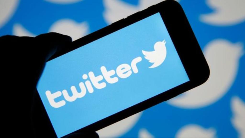Saudíes reclutaron a empleados de Twitter para espiar