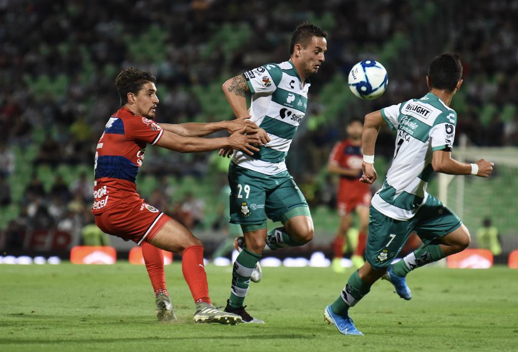 Santos Laguna derrota 2-0 a la Chivas en la Copa MX