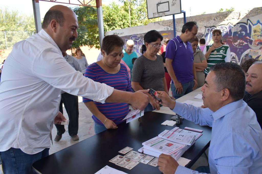 PRI Coahuila registra gran afluencia en elección interna