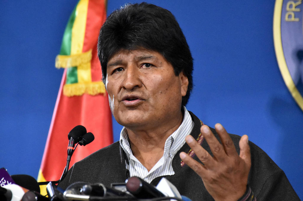 Parte de Paraguay el avión que traslada a Evo Morales hacia México