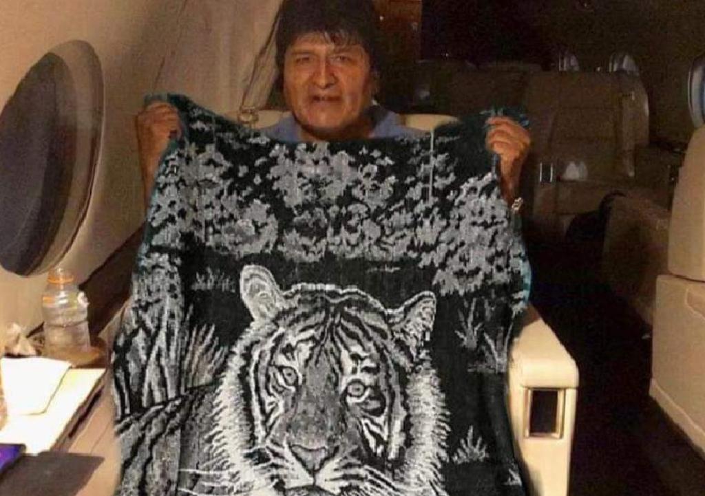 Los memes de la llegada de Evo Morales a México