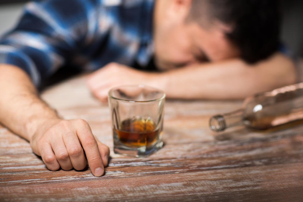 Consumo de alcohol ocasiona 5% de muertes en el mundo: OMS