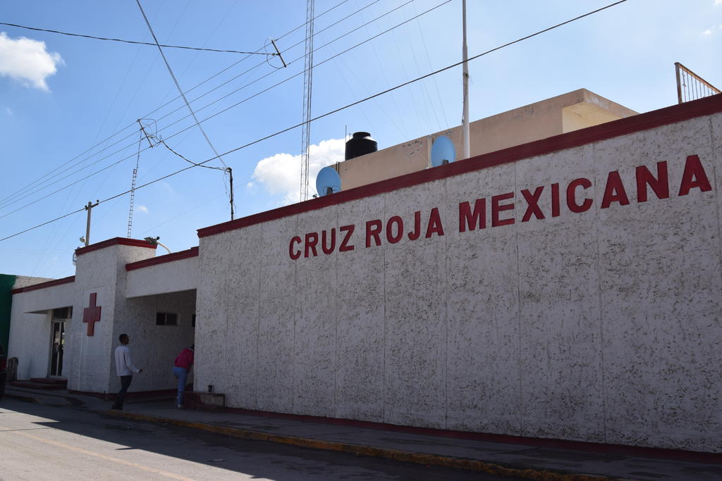 Ambulancias de Cruz Roja Madero siguen en Torreón por falta de acuerdo