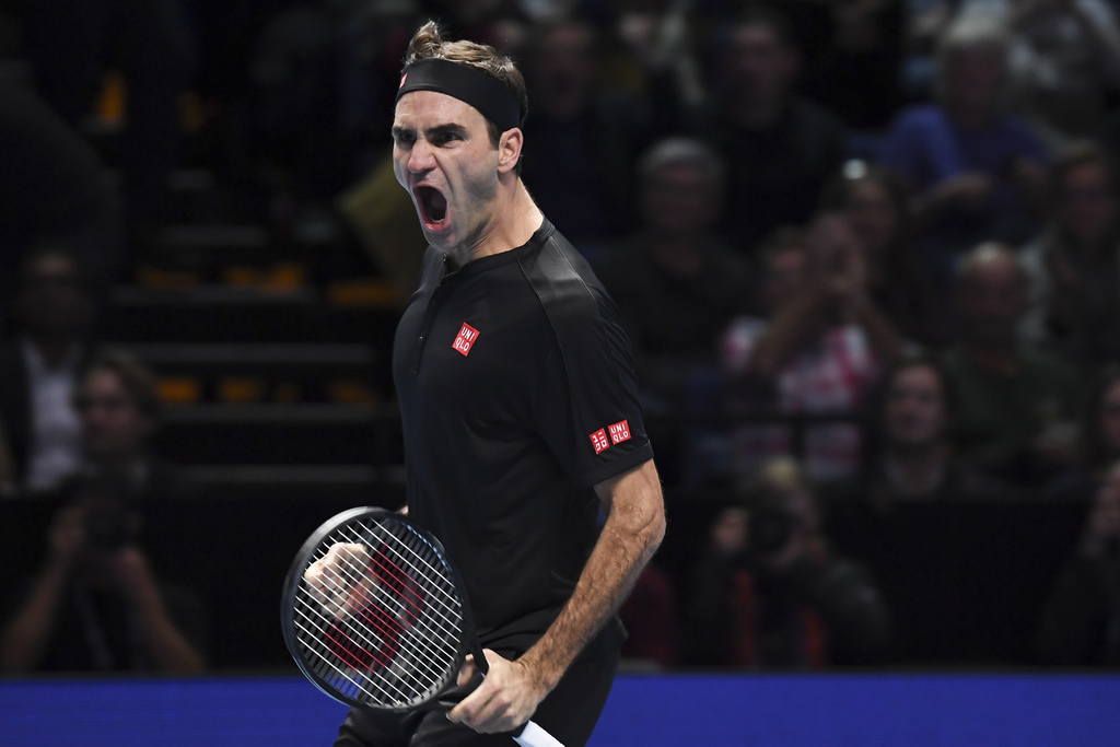 Roger Federer elimina a Novak Djokovic y avanza a la final del Masters