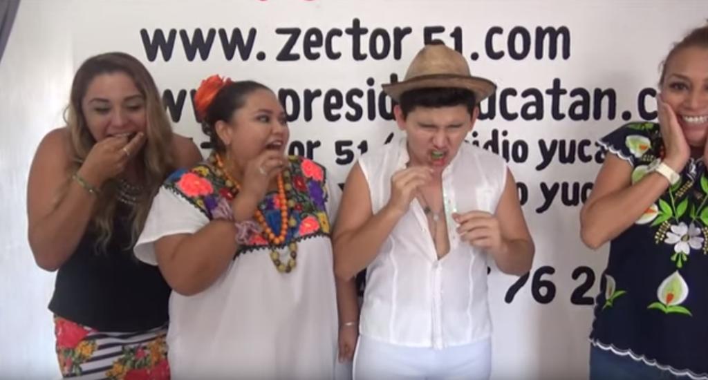 Youtuber yucateco se ahoga al comer dos chiles habaneros