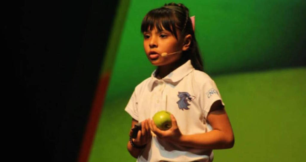 Adhara Pérez, la niña genio mexicana que posee un IQ superior al de Einstein