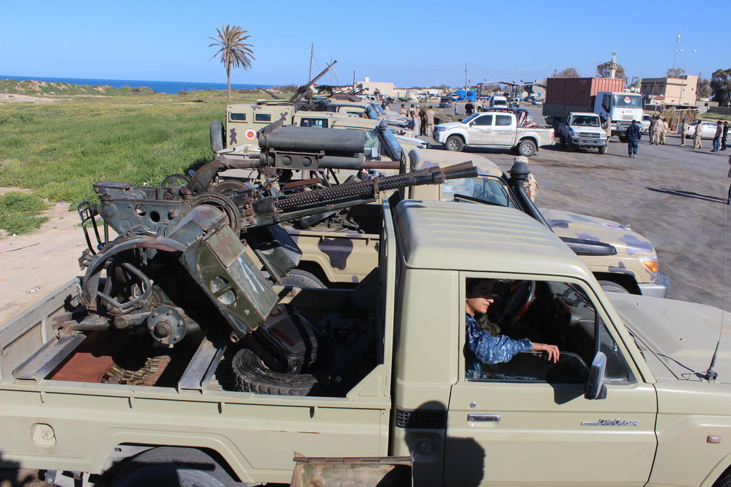 Ataca Hafter última vía de abastecimiento de Trípoli en Libia
