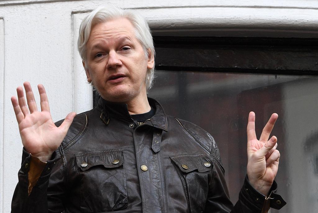 Cierra Suecia investigación contra Assange por violación