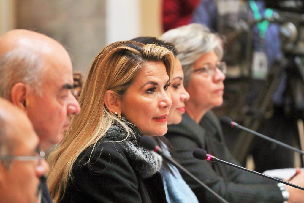 Anuncia Jeanine Áñez que convocará a elecciones en las próximas horas