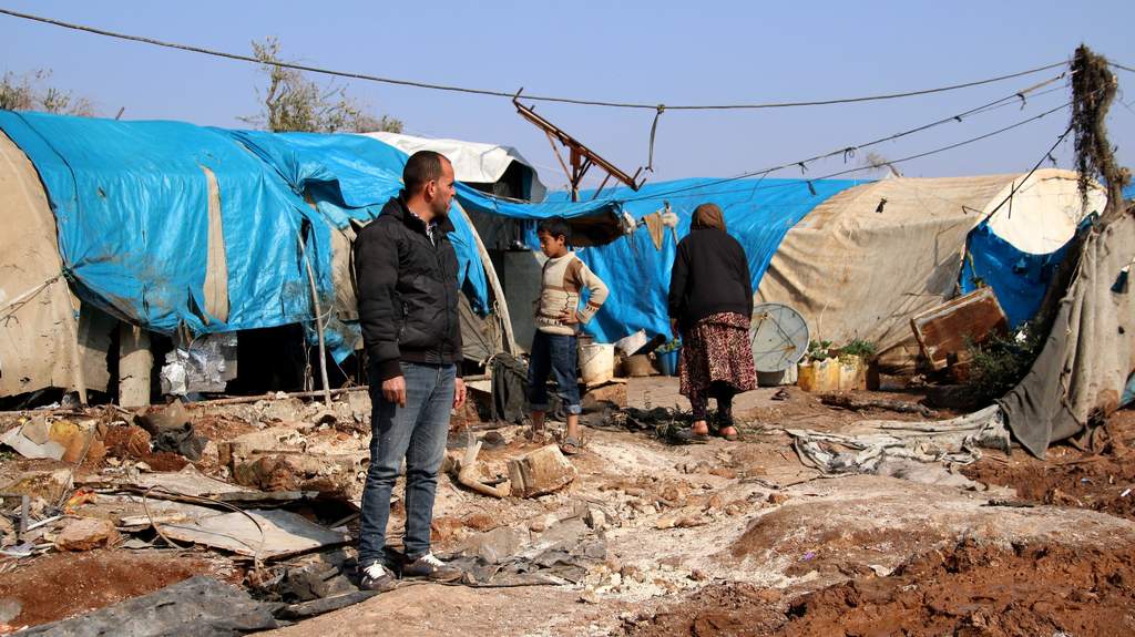Ataque a campo de desplazados en Siria deja 15 muertos