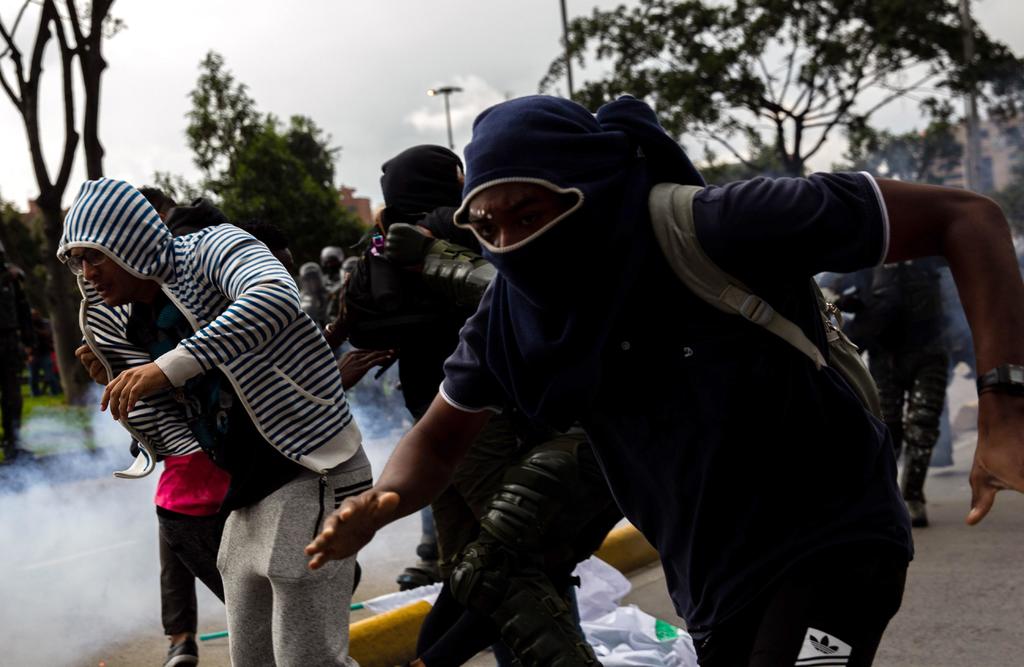 Rezago de las protestas genera nuevos disturbios en Bogotá