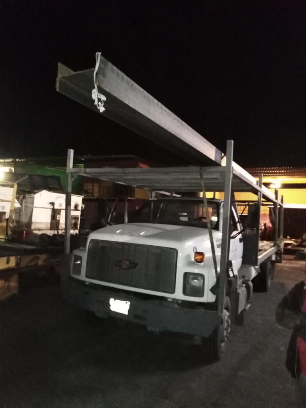 Choque entre camión y camioneta deja tres lesionados en Matamoros