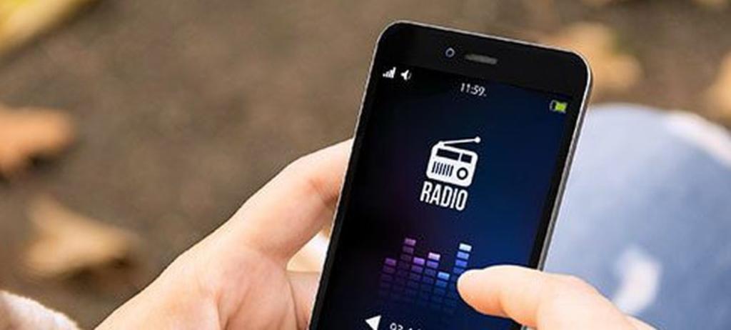 Así puedes escuchar la radio en tu celular sin gastar datos