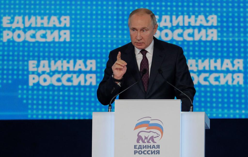 Firma Putin ley que permite declarar 'agentes extranjeros' a personas físicas