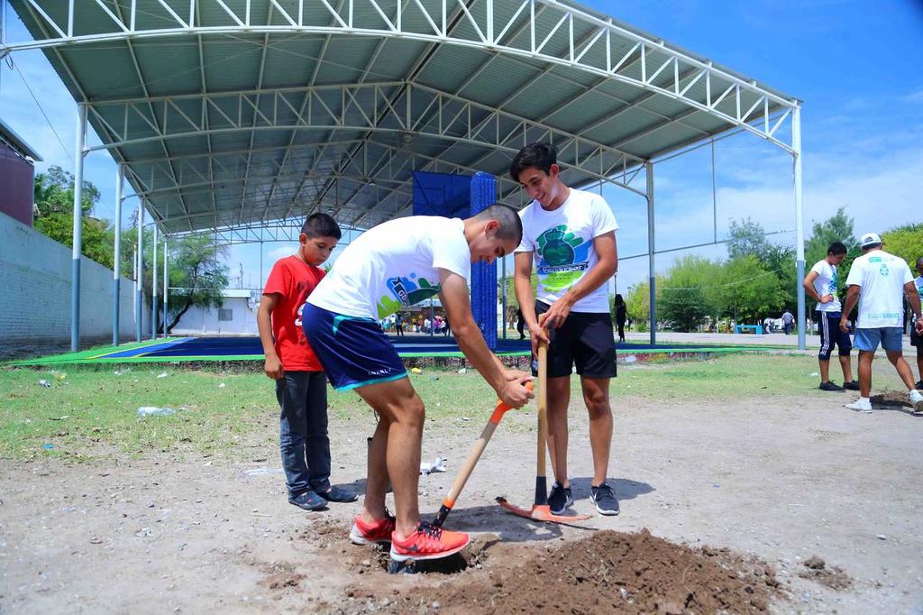 Más de 2 millones de voluntarios laboran en México