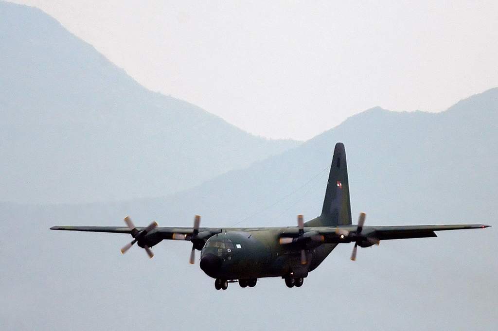 Revelan lista de pasajeros de avión militar desaparecido en Chile