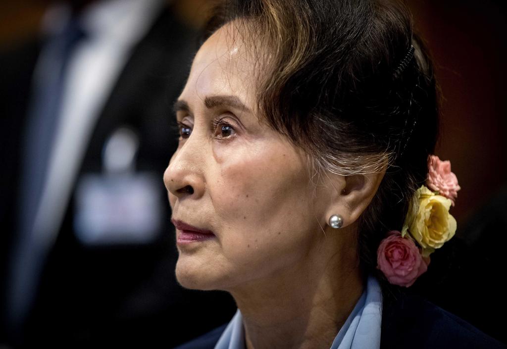 Suu Kyi, premio Nobel de la Paz, defiende genocidio contra rohinyás