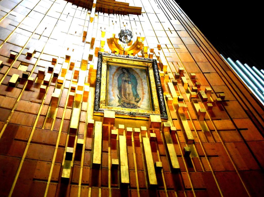 Historia de los derechos de imagen de la Virgen de Guadalupe