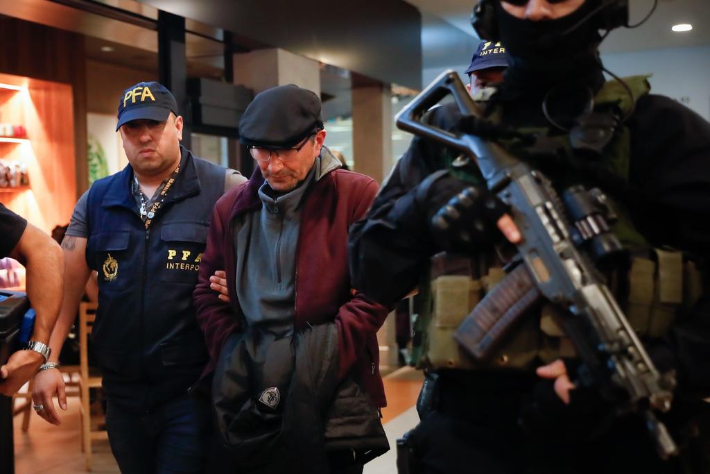 Extradita Francia a argentino acusado de crimen en dictadura