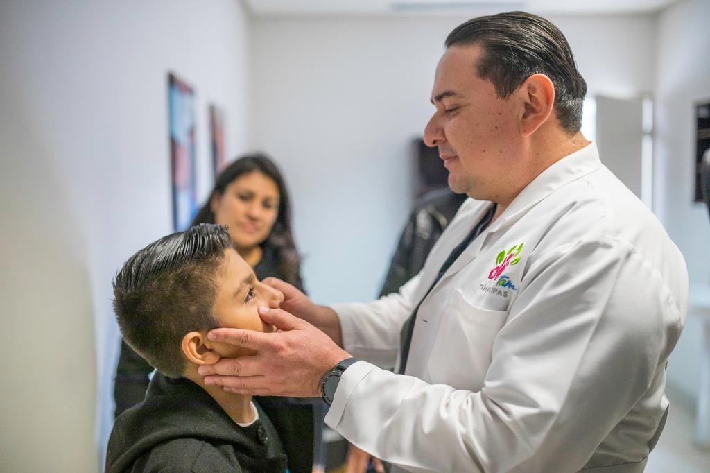 Elaboran con tecnología 3D prótesis ocular a niño de Tamaulipas