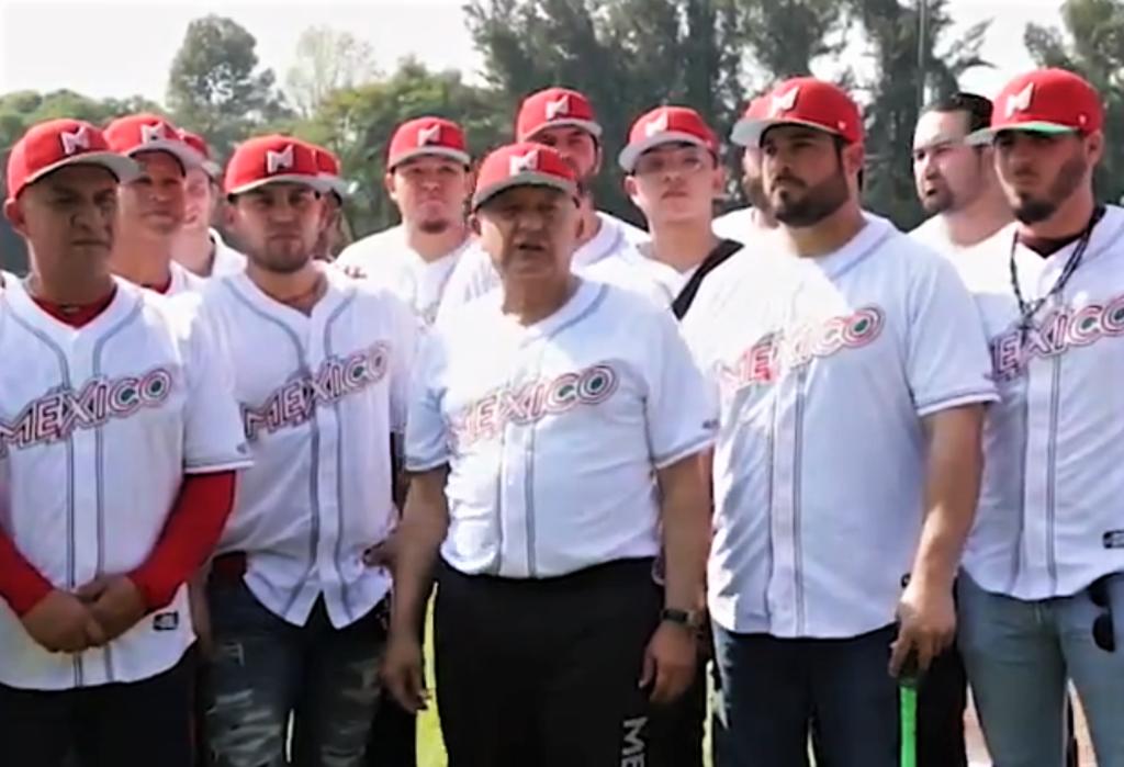 'Hay que 'macanear', hay que jugar beisbol', pide AMLO a jóvenes