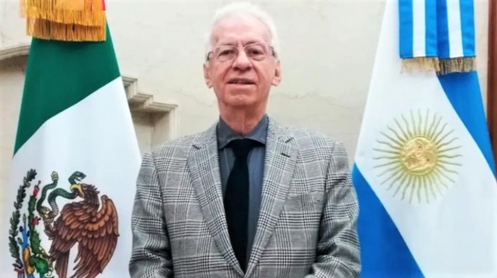 Ebrard acepta renuncia de embajador de México en Argentina
