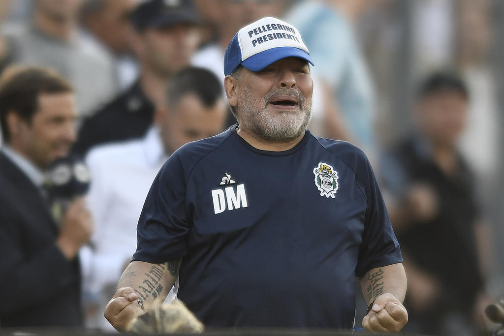 Maradona dice que fue raptado por OVNIS