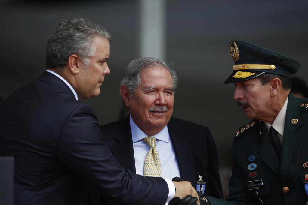 Releva Duque a cuestionado general como jefe del Ejército colombiano