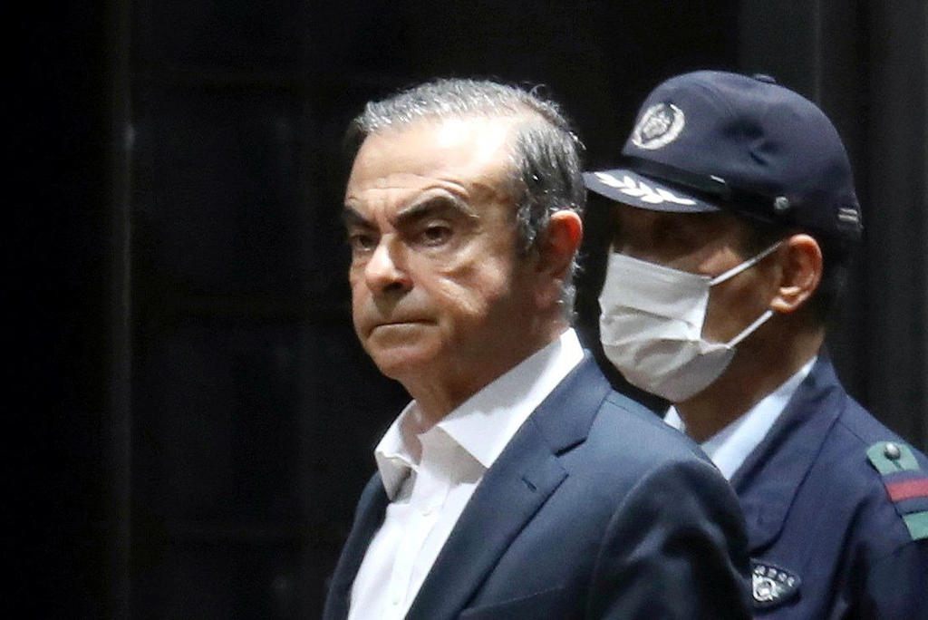Investigan posible fuga Carlos Ghosn de Japón