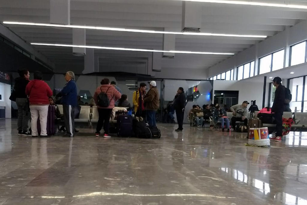 Aumenta flujo de viajeros en central camionera de Torreón