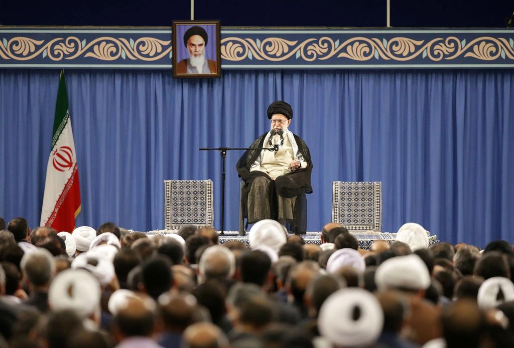 Jameneí afirma que Irán vengará asesinato del general Soleimani