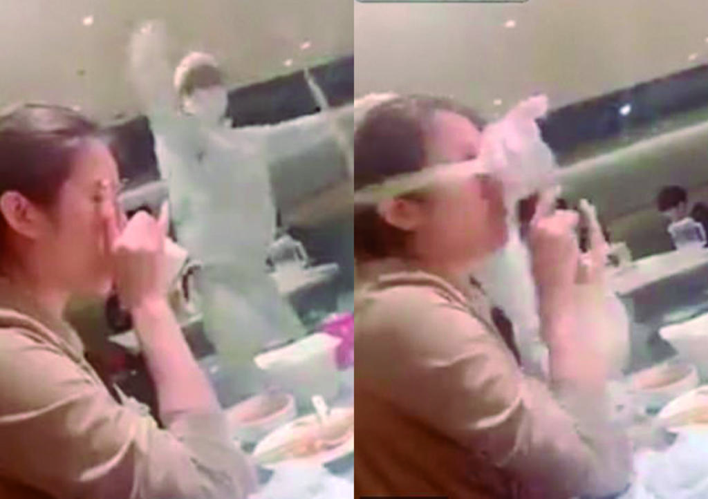 VIDEO: Chef intenta hacer maniobra con 'noodles' y golpea a comensal