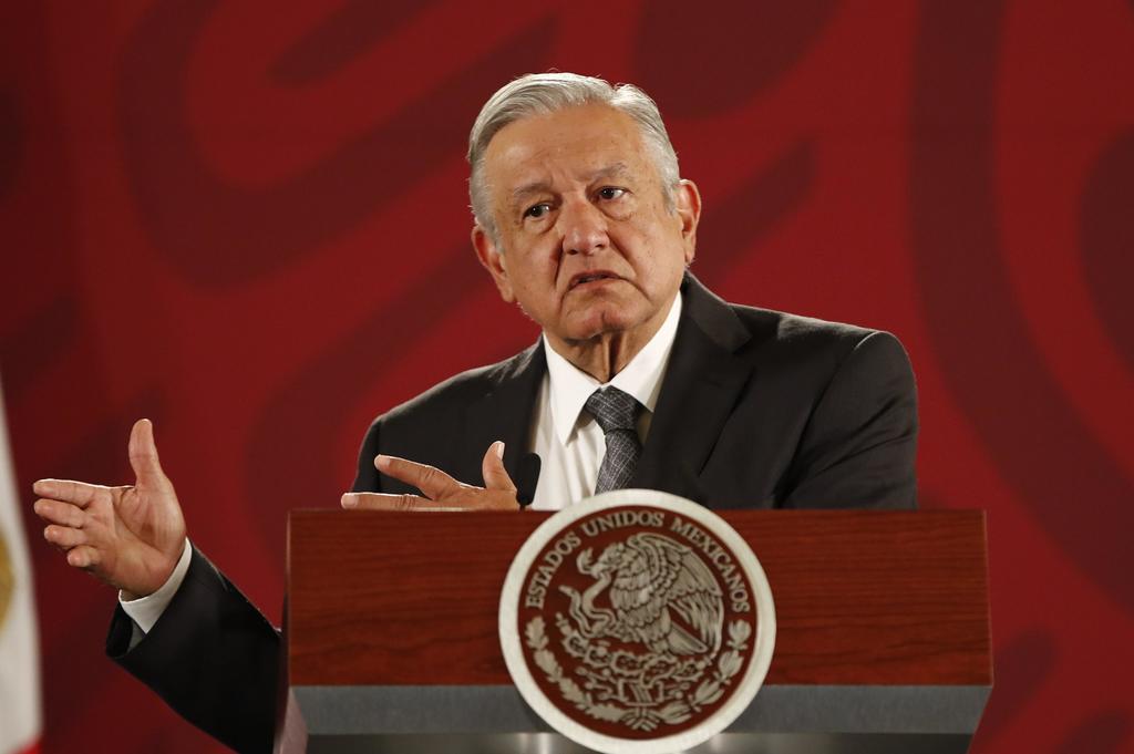 Obrador reconoce labor diplomática de Ebard y de Teresa Mercado