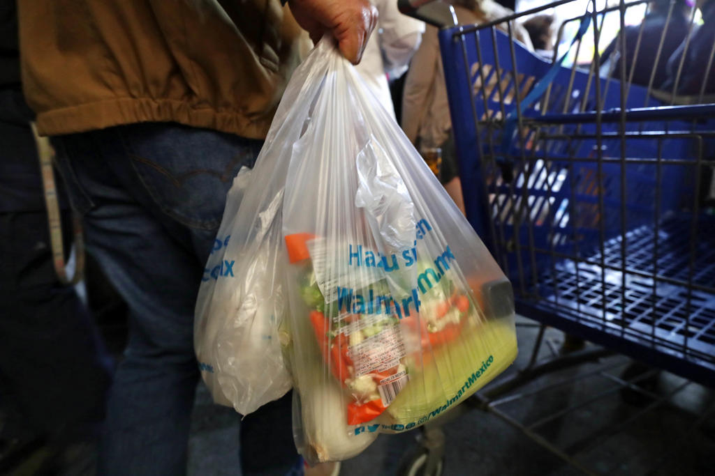 Entra en vigor ley contra plásticos de un solo uso en Coahuila
