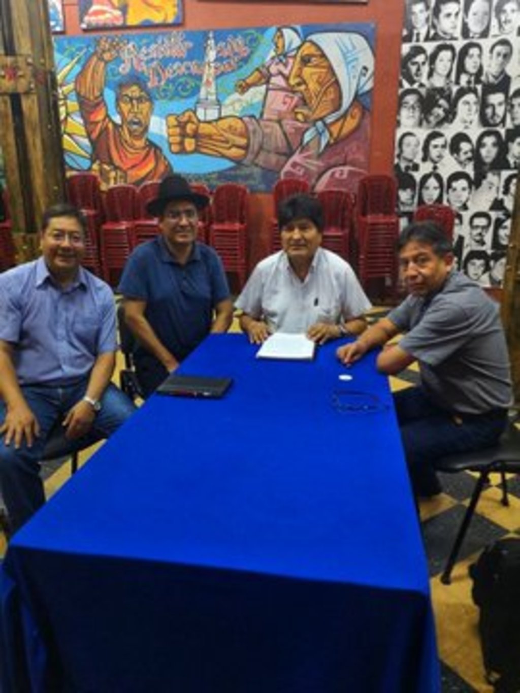 Firma acuerdo de unidad en el MAS