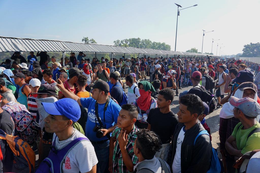 Caravana migrante intentó ingresar de forma desordenada: INM
