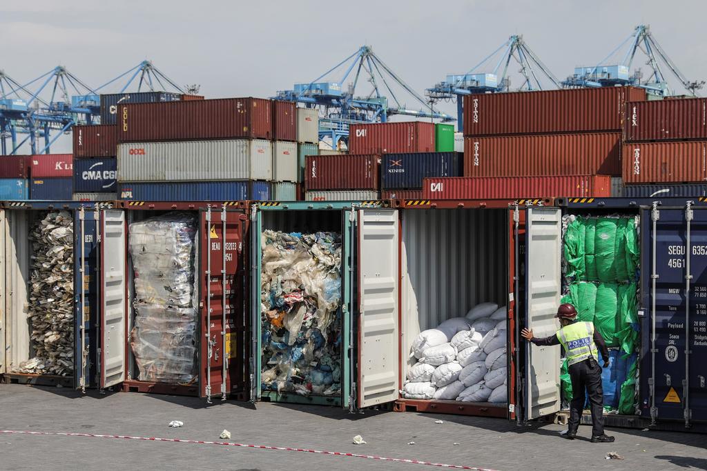 Devuelve Malasia residuos ilegales a países de origen