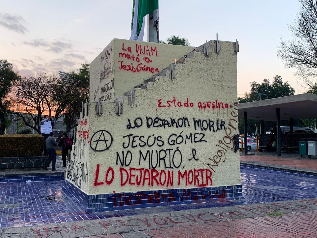 Estudiantes del CCH Azcapotzalco protestan por muerte de alumno