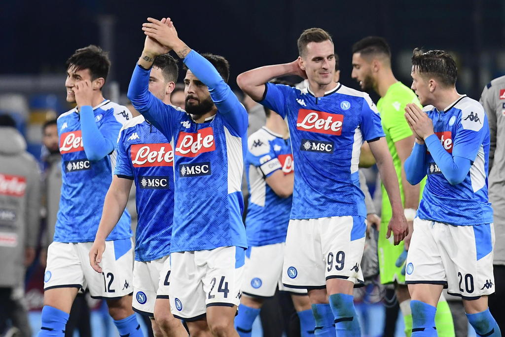 Napoli sin el 'Chucky' vence a la Lazio en la Copa de Italia