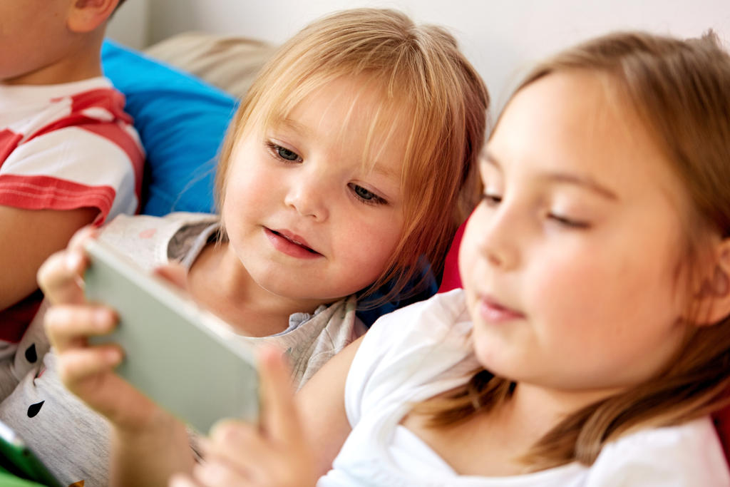 ¿Cómo afecta el celular en los niños más pequeños?