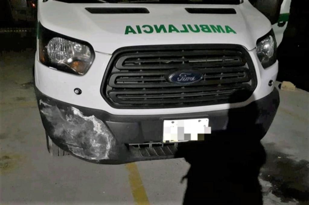 Ambulancia choca en Torreón Jardín; conductor presuntamente alcoholizado