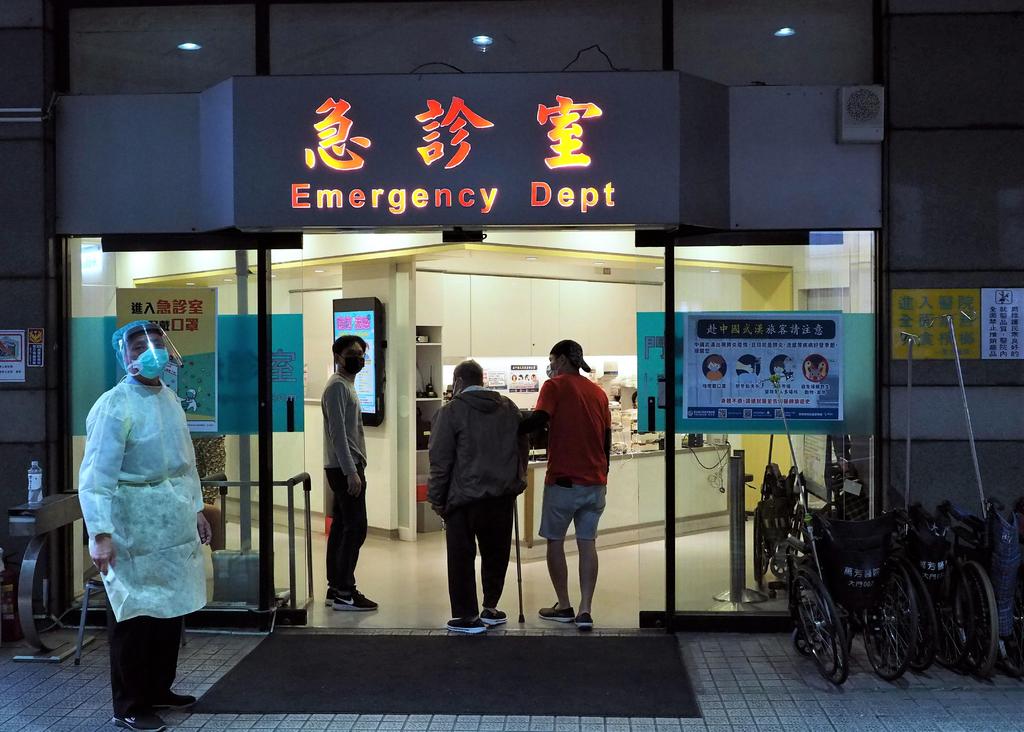 Países planean evacuar a ciudadanos en China por coronavirus