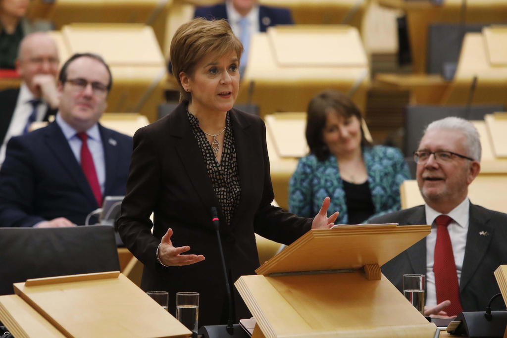 Avala Parlamento escocés un nuevo referendo sobre independencia