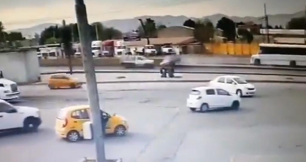Difunden video del accidente en periférico de Torreón